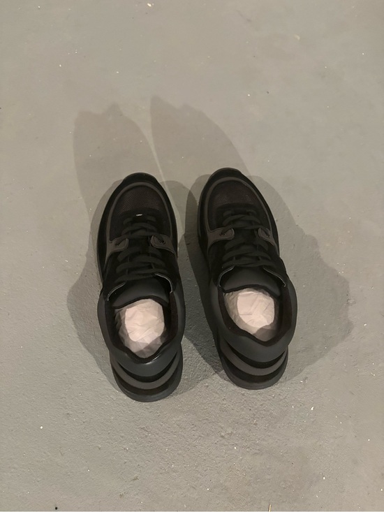 Chanel Men\'s Black Low-Top Sneakers Mens Size 11 (TRUE TO SIZE) main image 1